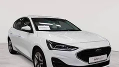 Frozen white Gebraucht 2022 Ford Focus Cool & Connect Limousine | 13.990 € (Superpreis)