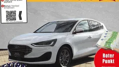 Frostweiß Gebraucht 2024 Ford Focus Titanium Limousine | 22.490 € (Superpreis)