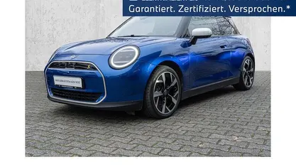 Gebraucht Mini Cooper SE Favoured 160 kW (218 PS) 2024 Kleinwagen