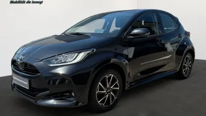 Gebraucht Toyota Yaris Basis 116 PS (85 kW) 2022 Schwarz Kleinwagen
