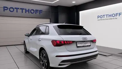 Gebraucht Audi A3 Ambiente 116 PS (85 kW) 2025 Limousine