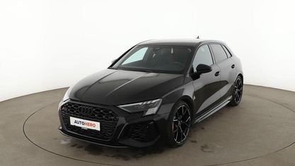 Używany Audi RS3 Sport 400 KM (294 kW) 2022 Czarny Sedan/Limuzyna