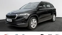 Schwarz Gebraucht 2024 Skoda Karoq Selection SUV | 31.869 € (Fairer Preis)