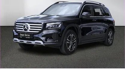 Unilack nachtschwarz Gebraucht 2024 Mercedes GLB200 SUV | 38.780 € (Fairer Preis)