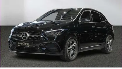 Unilack nachtschwarz Gebraucht 2024 Mercedes GLA200 AMG SUV | 38.880 € (Fairer Preis)