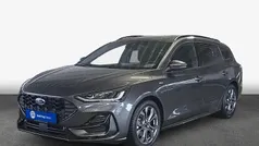 Grau Gebraucht 2024 Ford Focus ST-Line X Kombi | 26.970 € (Fairer Preis)