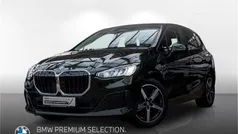 Grün Gebraucht 2022 BMW 225 Active Tourer Sport Line Van / Kleinbus | 29.500 € (Fairer Preis)