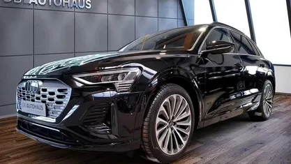 Gebraucht Audi Q8 e-tron S-Line 300 kW (408 PS) 2023 SUV