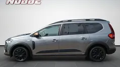Grau Gebraucht 2023 Dacia Jogger Extreme Van / Kleinbus | 16.950 € (Fairer Preis)