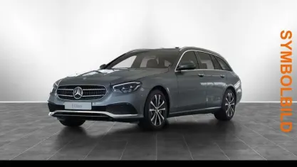 Gebraucht Mercedes E300 Avantgarde 211 PS (155 kW) 2024 Selenitgrau metallic Kombi