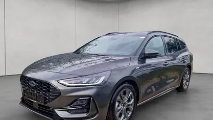 Grau Neu 2025 Ford Focus ST-Line X Kombi | 31.290 € (Fairer Preis)