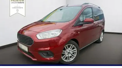 Gebraucht Ford Tourneo Courier Titanium 101 PS (74 kW) 2019 Rot Van / Kleinbus