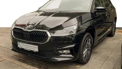 Schwarz Neu 2025 Skoda Fabia Tour Kleinwagen | 24.110 € (Fairer Preis)