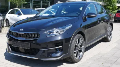 Gebraucht Kia XCeed Spirit 136 PS (100 kW) 2020 (1k) zilinaschwarz met. SUV
