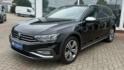 Gebraucht VW Passat Alltrack 200 PS (147 kW) 2023 Schwarz Kombi