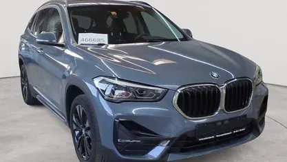 Gebraucht BMW X1 Sport Line 150 PS (110 kW) 2022 M storm bay metallic SUV
