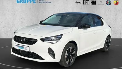 Weißschwarz Gebraucht 2022 Opel Corsa-e Elegance Kleinwagen | 17.190 € (Fairer Preis)