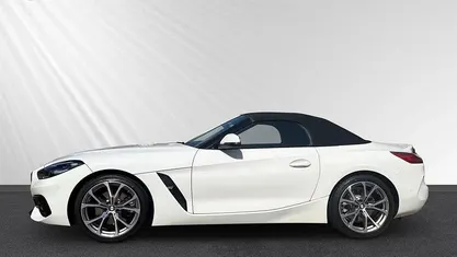 Gebraucht BMW Z4 Sport Line 197 PS (144 kW) 2022 Weiss Cabrio