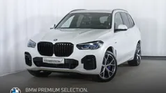 Weiss Gebraucht 2021 BMW X5 M Sport SUV | 54.858 € (Fairer Preis)