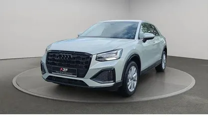 Tausilber metallic Gebraucht 2024 Audi Q2 Advanced Plus SUV | 26.890 € (Guter Preis)