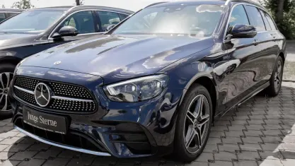 Gebraucht Mercedes E300 AMG 194 PS (142 kW) 2021 Cavansitblau metallic Kombi