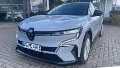 Andere farbe Gebraucht 2024 Renault Mégane Techno Limousine | 34.390 € (Fairer Preis)