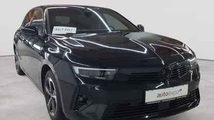 Gebraucht Opel Astra 131 PS (96 kW) 2024 Karbon schwarz metallic Limousine