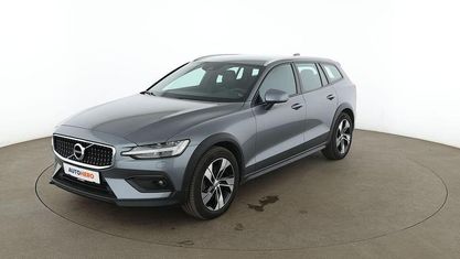 Gebraucht Volvo V60 CC 190 PS (139 kW) 2019 Grau Kombi