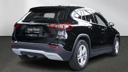 Gebraucht Mercedes GLA200 163 PS (119 kW) 2024 SUV