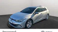 Gebraucht 2022 VW Golf VIII Life Limousine | 21.389 € (Fairer Preis)