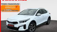 Weiss ((wd) cararraweiss) Gebraucht 2024 Kia XCeed Edition 7 SUV | 18.979 € (Superpreis)