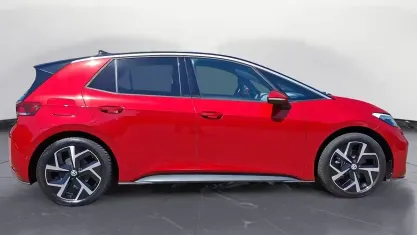 Gebraucht VW ID.3 Pro 150 kW (204 PS) 2024 Rot Kleinwagen