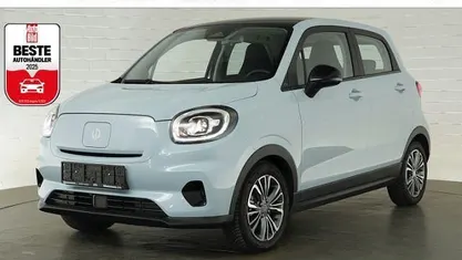 Gebraucht Leapmotor T03 69 kW (95 PS) 2024 Blau Kleinwagen
