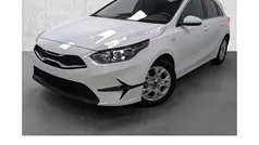 Weiß Gebraucht 2025 Kia Ceed Vision Limousine | 20.790 € (Fairer Preis)