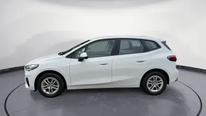Gebraucht BMW 218 Active Tourer Luxury Line 150 PS (110 kW) 2022 Weiß Van / Kleinbus