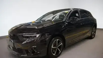 Gebraucht Opel Astra 131 PS (96 kW) 2025 Schwarz Kleinwagen