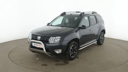 Grau Gebraucht 2017 Dacia Duster Black Shadow SUV | 11.390 € (Fairer Preis)