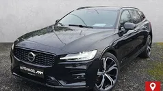 Onyx black / Gebraucht 2023 Volvo V60 Plus Kombi | 39.990 € (Fairer Preis)