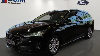 Gebraucht Ford Focus Titanium 116 PS (85 kW) 2025 Agate black metallic (pn4gm)