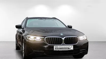 Schwarz ii Gebraucht 2022 BMW 530 Performance Kombi | 32.500 € (Guter Preis)