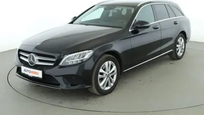 Używany Mercedes C220 Avantgarde 194 KM (142 kW) 2019 Czarny Kombi