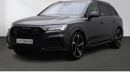 Grau Gebraucht 2023 Audi Q7 Competition SUV | 67.880 € (Fairer Preis)