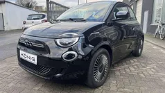 Schwarz Gebraucht 2022 Fiat 500e Icon Kleinwagen | 16.995 € (Guter Preis)