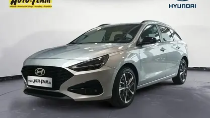 Shimmering silver Gebraucht 2025 Hyundai i30 Advantage Kombi | 22.500 € (Fairer Preis)