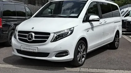 Gebraucht Mercedes V250 Avantgarde Edition 190 PS (139 kW) 2016 Bergkristallweiß metallic Van / Kleinbus