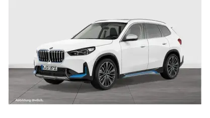 Gebraucht BMW iX1 xLine 230 kW (313 PS) 2023 Alpinweiss iii SUV