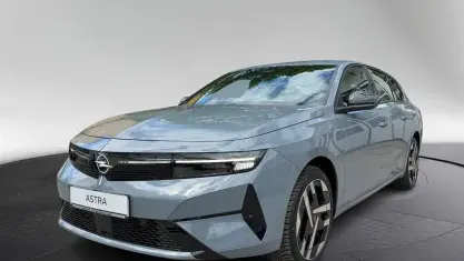 Neu Opel Astra Edition 114 kW (156 PS) 2026 Grau Kombi