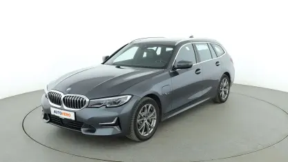 Gebraucht BMW 330e Luxury Line 252 PS (185 kW) 2021 Grau Kombi
