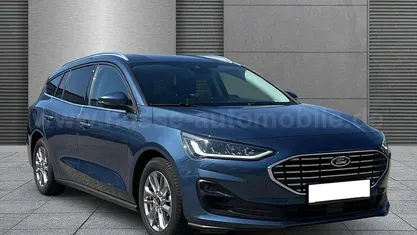Chrome blue Gebraucht 2024 Ford Focus Titanium X Kombi | 23.490 € (Guter Preis)
