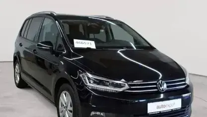 Used VW Touran Comfortline 150 HP (110 kW) 2023 Black Minivan
